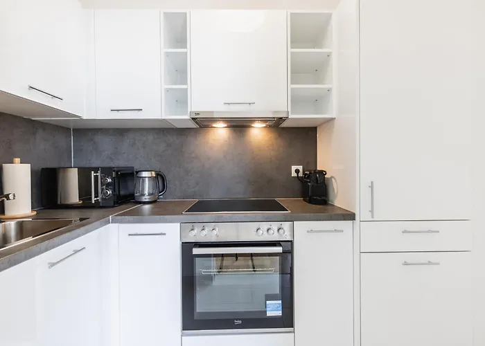 Modern In Center With A Balcony * Viena