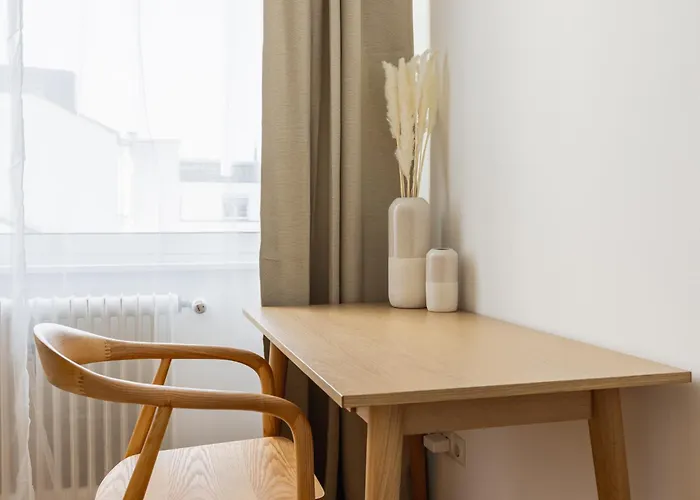 Modern In Center With A Balcony Apartamento Viena