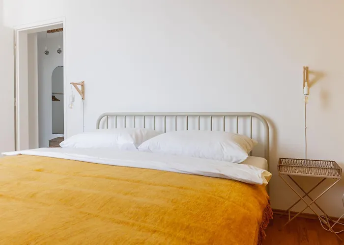 Apartamento Modern In Center With A Balcony